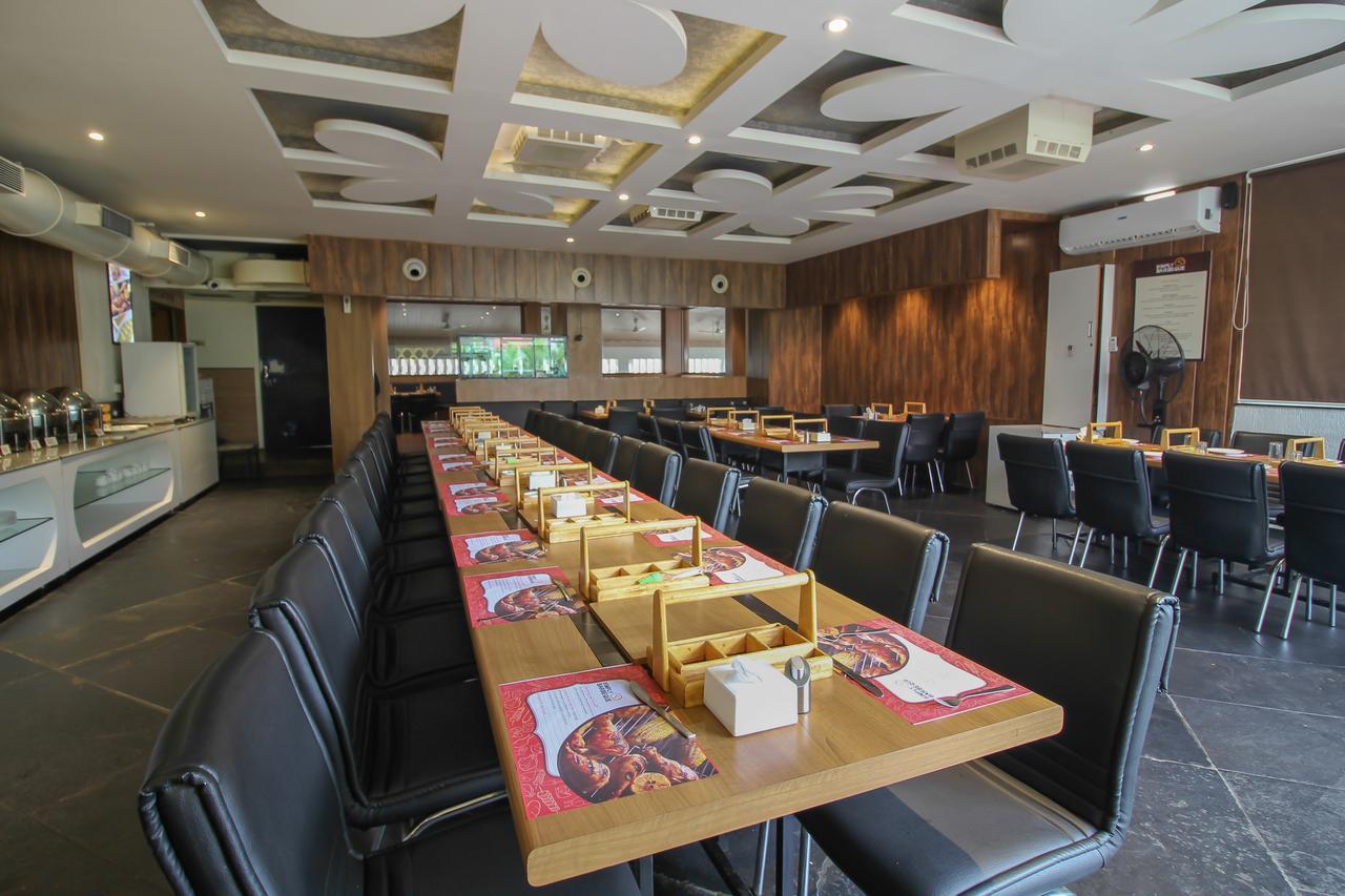 Oyo 24197 Saptaruchi 호텔 Pimpri-Chinchwad 외부 사진