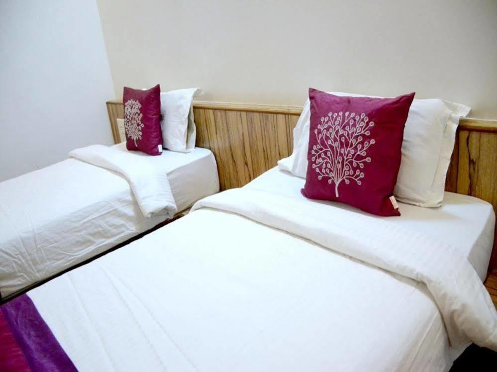 Oyo 24197 Saptaruchi 호텔 Pimpri-Chinchwad 외부 사진