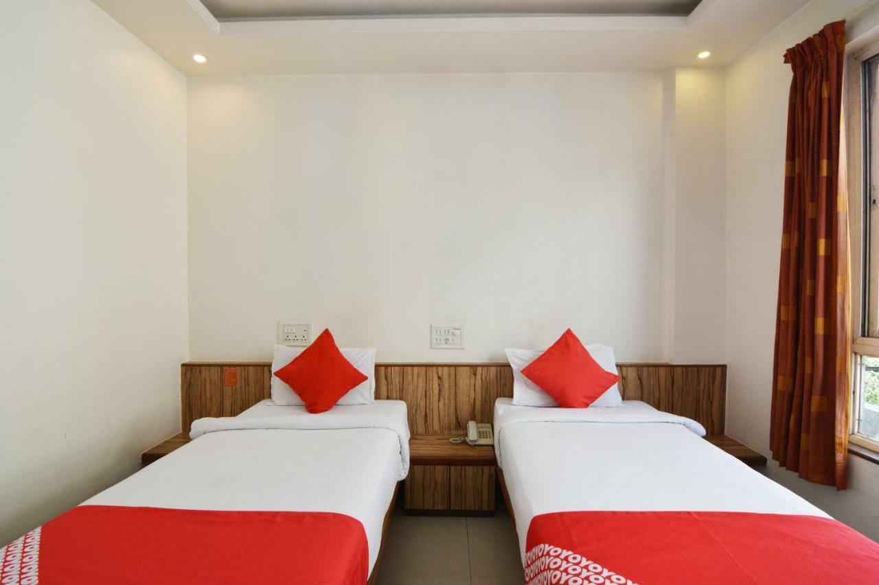 Oyo 24197 Saptaruchi 호텔 Pimpri-Chinchwad 외부 사진