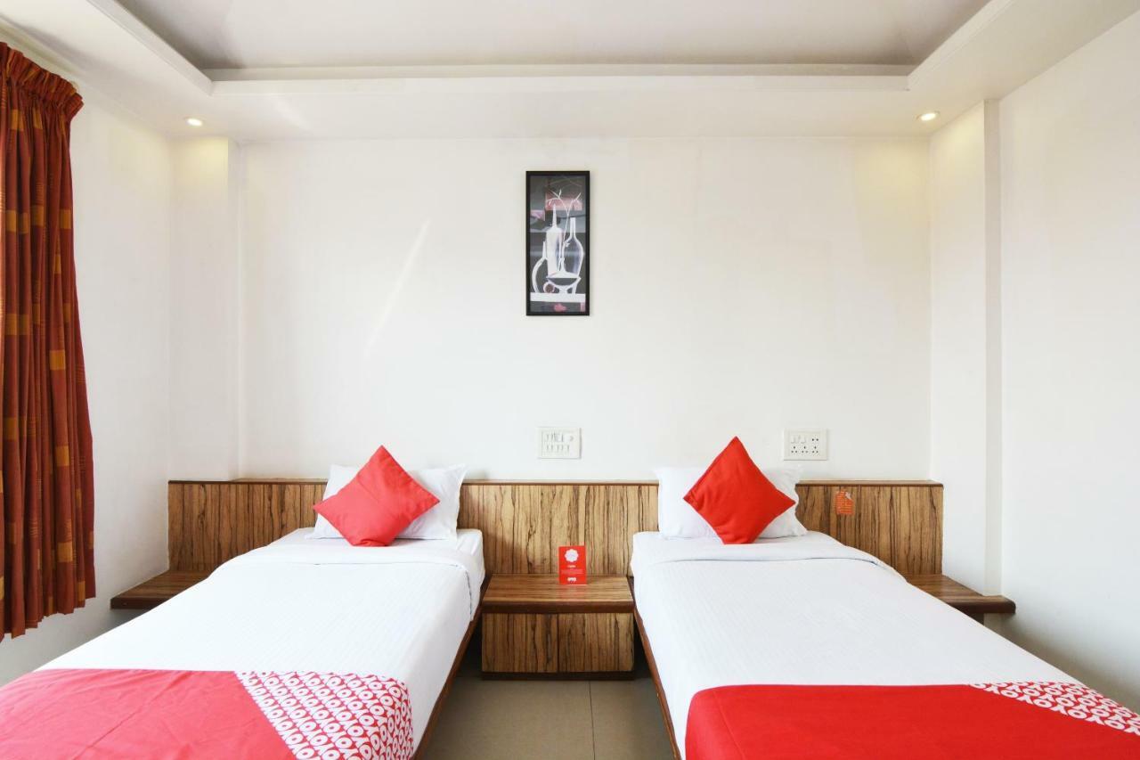 Oyo 24197 Saptaruchi 호텔 Pimpri-Chinchwad 외부 사진